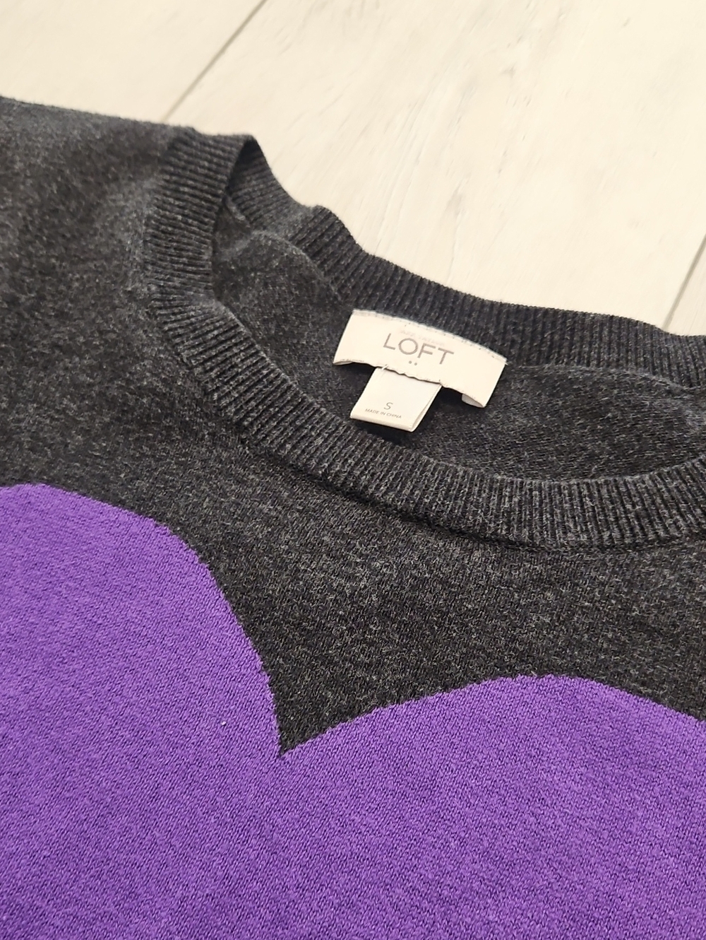 Ann Taylor LOFT purple heart sweater, Size S - Picture 2 of 3